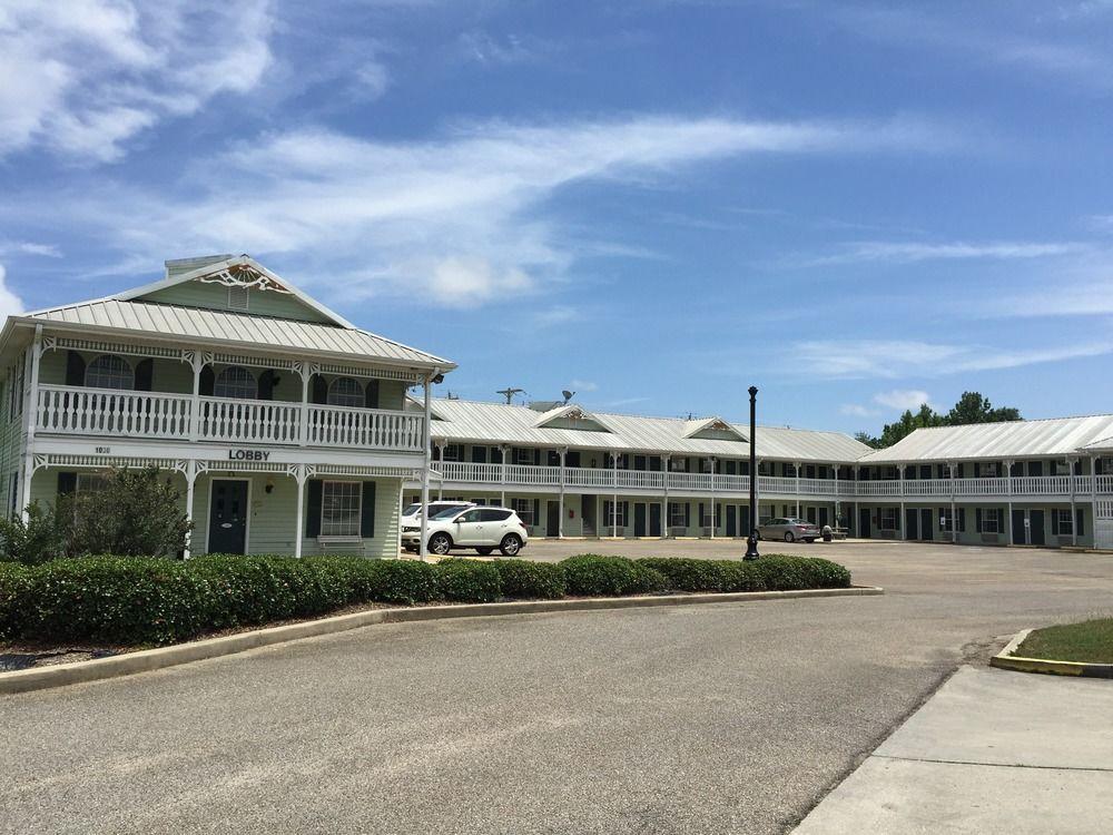 Motel Super 8 By Wyndham Bay St. Louis Esterno foto